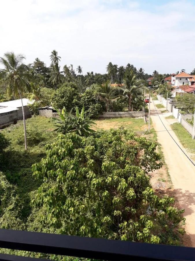 Jasmine Apartments Negombo Exterior photo